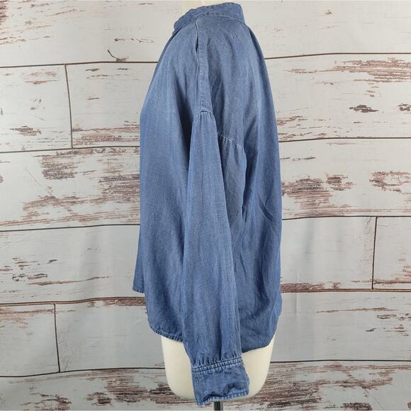 Cloth & Stone Chambray Denim Blouse V-Neck Size Small - Picture 2 of 6